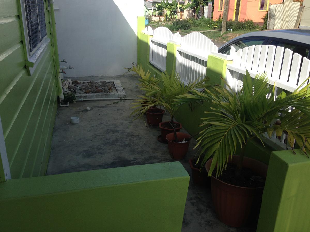Eko Cozy Guest House St. John's Экстерьер фото